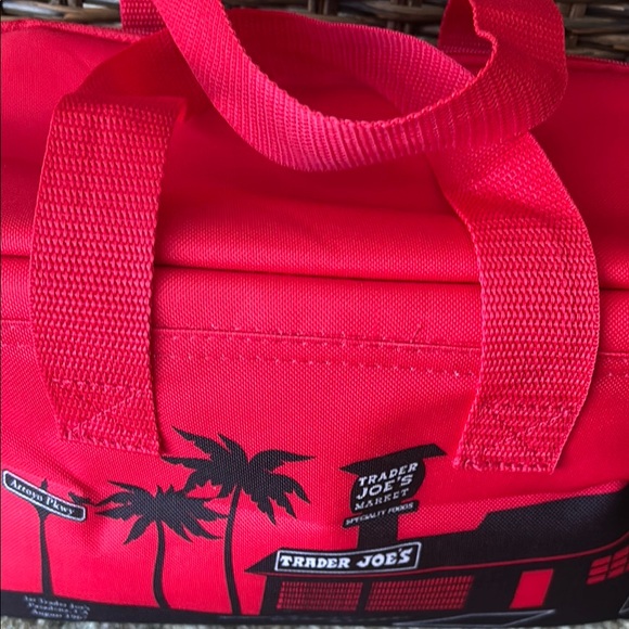 NWT Trader Joe's Red Insulated Lunch Bag - Picture 5 of 8